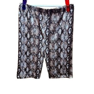 Color Alien Bike Shorts Large